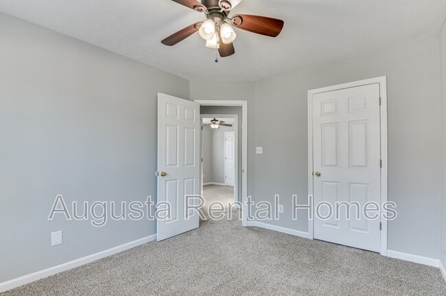 Building Photo - 7635 Pleasantville Way