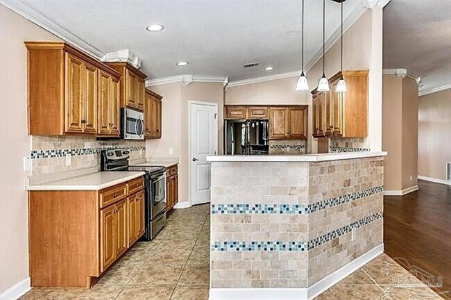 Building Photo - 4979 Vizcaya Dr
