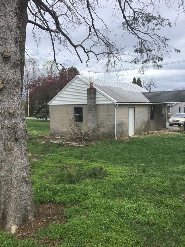 Building Photo - Charming 3-Bedroom Home in Mont Alto