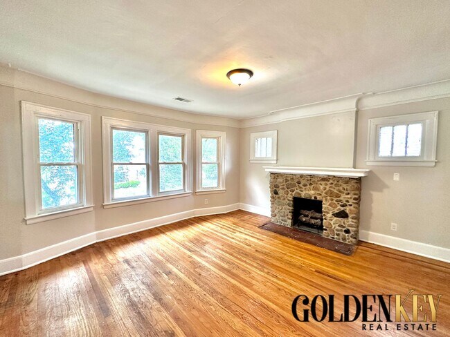 Primary Photo - 14650 Rutherford St