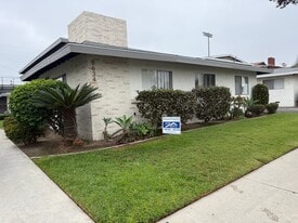 Building Photo - R06-025-MF
