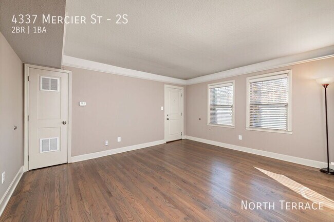 Building Photo - 4337 Mercier St