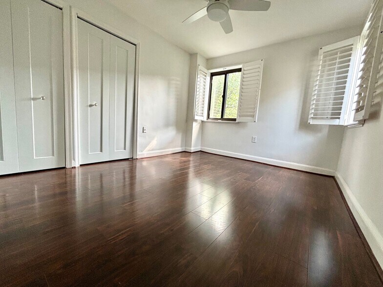 Bedroom /Closets - 2602 Tunlaw Rd NW