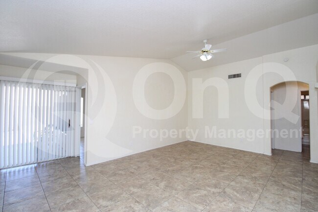 Building Photo - 2316 E Kelton Ln