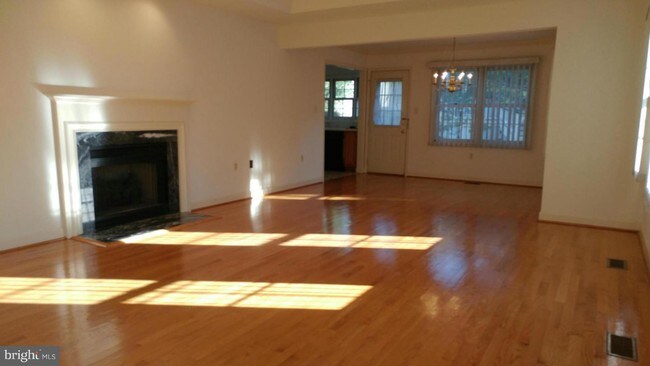 Building Photo - 2451 Bear Den Rd