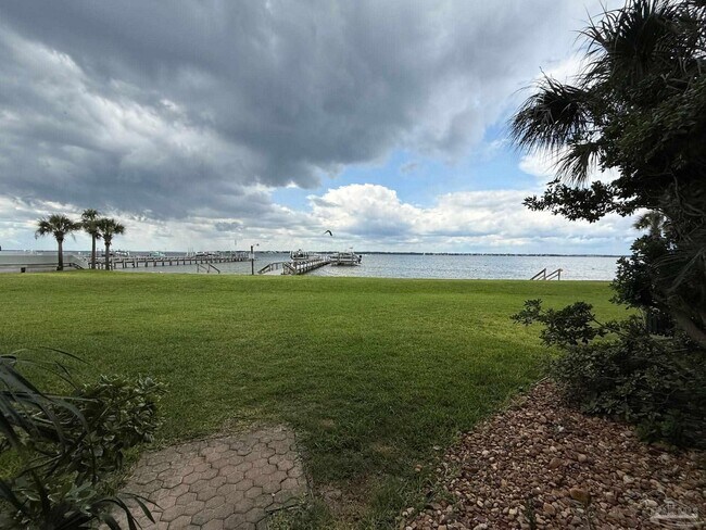 Building Photo - 1200 Fort Pickens Rd