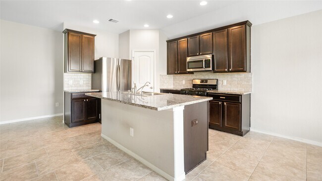 Building Photo - 2914 Canadian Goose Ln