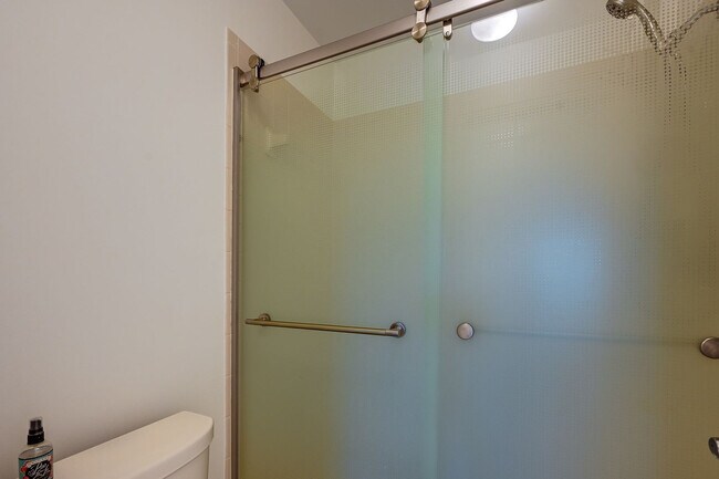 Building Photo - 5708 Deauville Cir