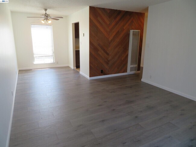 Building Photo - 1731 Ellis St