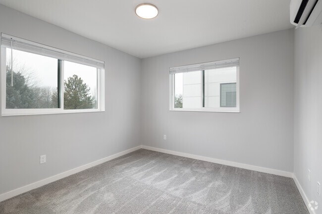 3BD, 2BA - 1,118SF - Secondary Bedroom - District 208