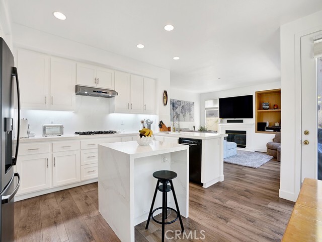 Building Photo - 701 El Berro