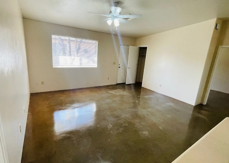 Building Photo - 1188 N Riverview Blvd