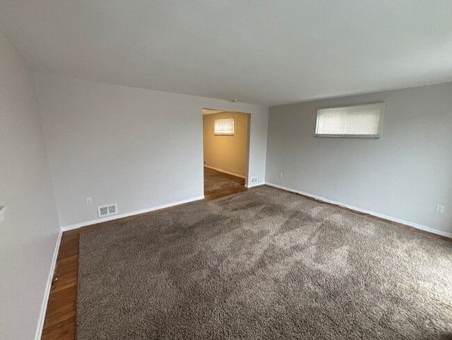 Building Photo - Beautiful Home for Rent