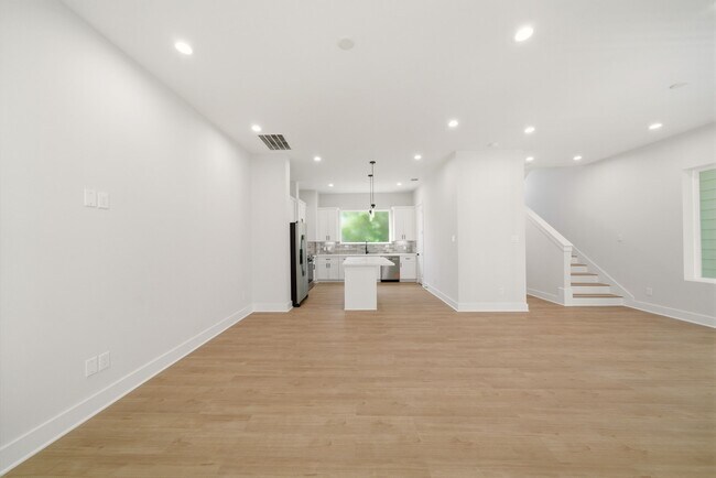 Building Photo - 1400 Cedar Post Ln