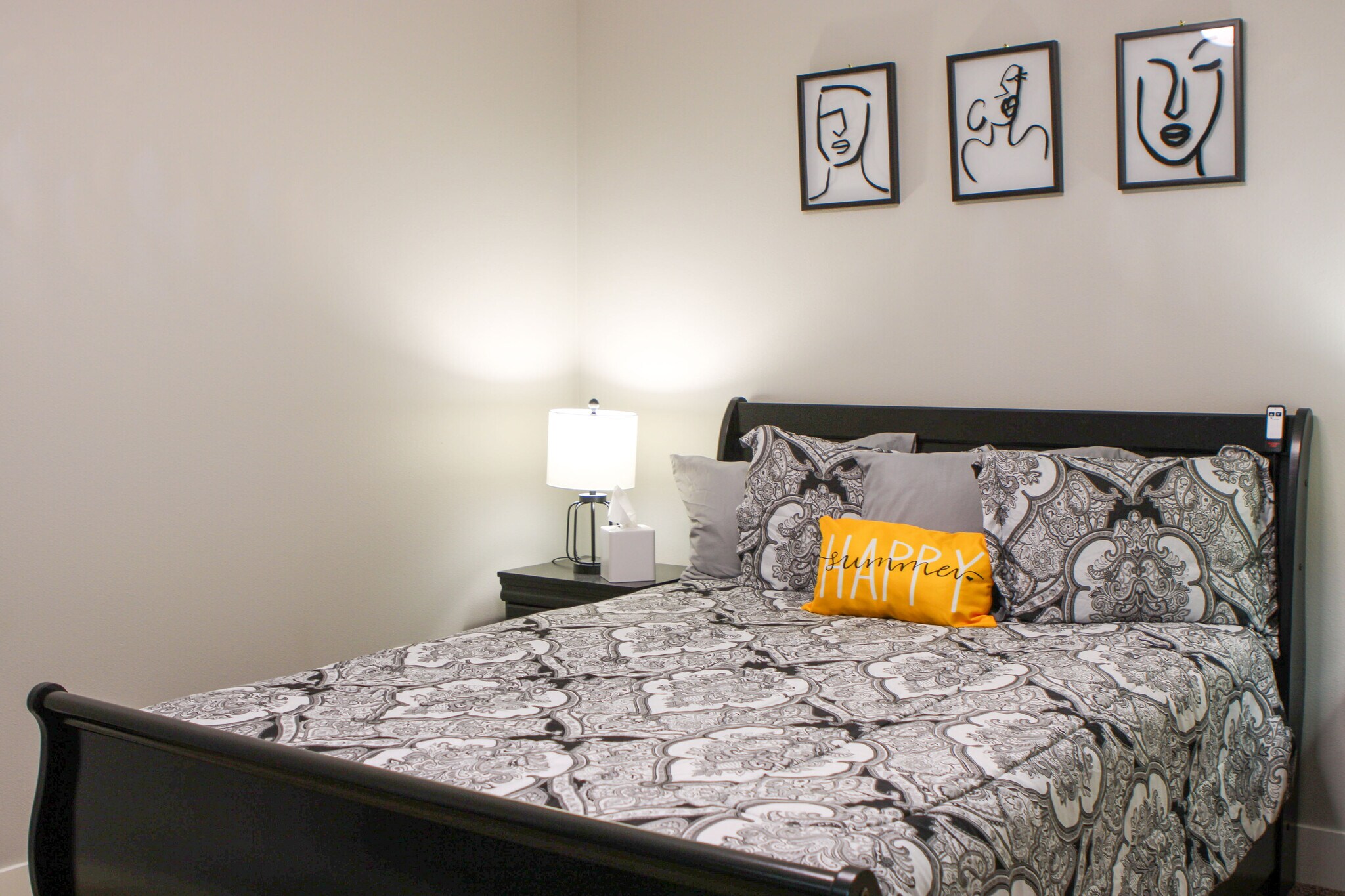 Building Photo - 7801 Rushmore Ave NE