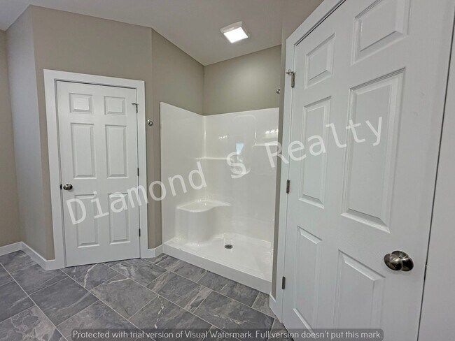 Building Photo - Brand New Build in Desirable Ozark Neighborhood!