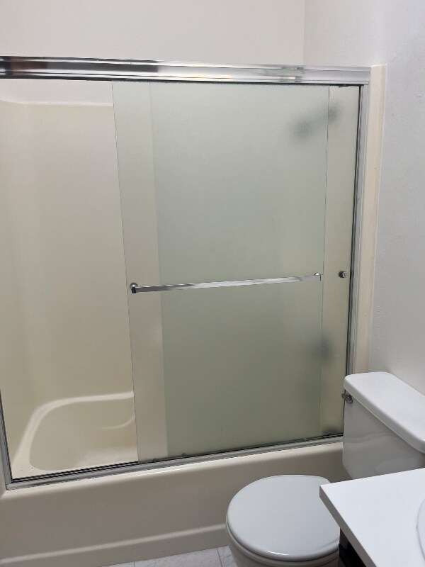 Building Photo - 917 Bell St