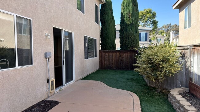 Building Photo - Spacious two-story home with functional layout and strong natural light in a well-maintained Ocea...