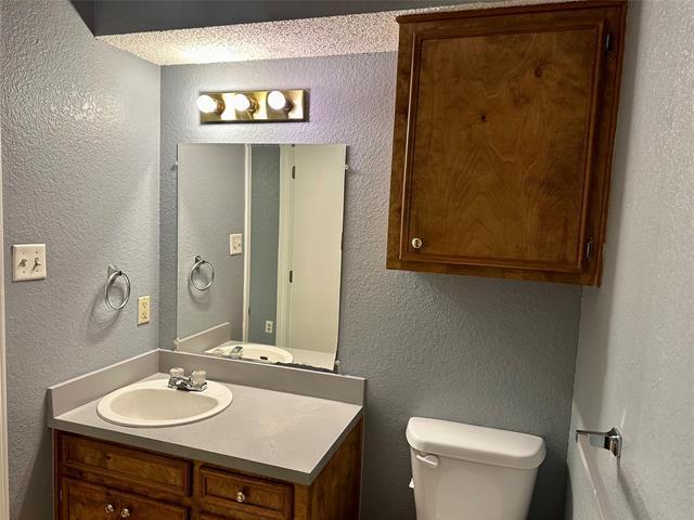 Building Photo - 2105 Melody Cir