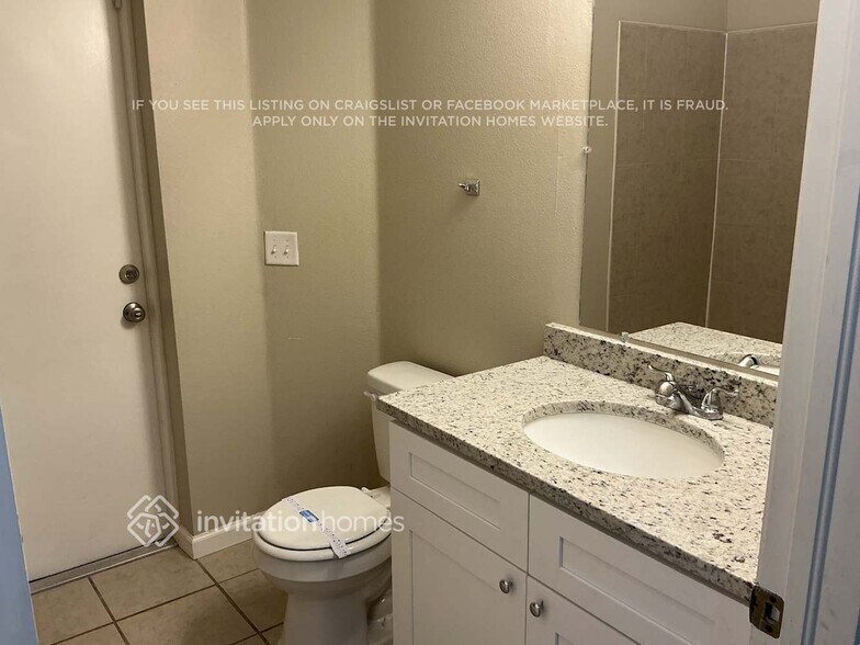 Building Photo - 3253 Gilbert St