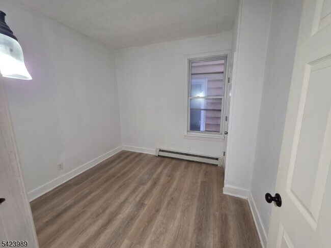 Building Photo - 18 Michigan Ave