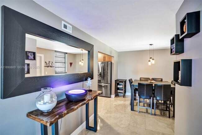 Building Photo - 1811 Jefferson St