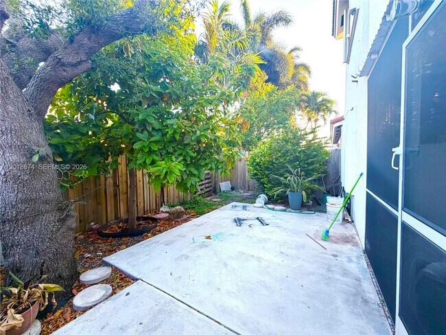 Building Photo - 16336 SW 48th Terrace