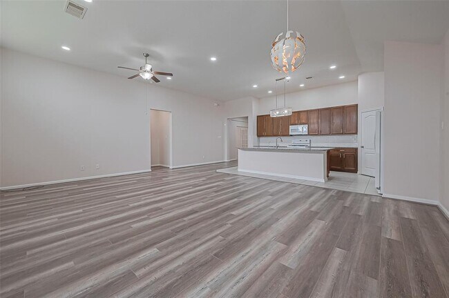 Building Photo - 28522 Cabrera Hill Ln