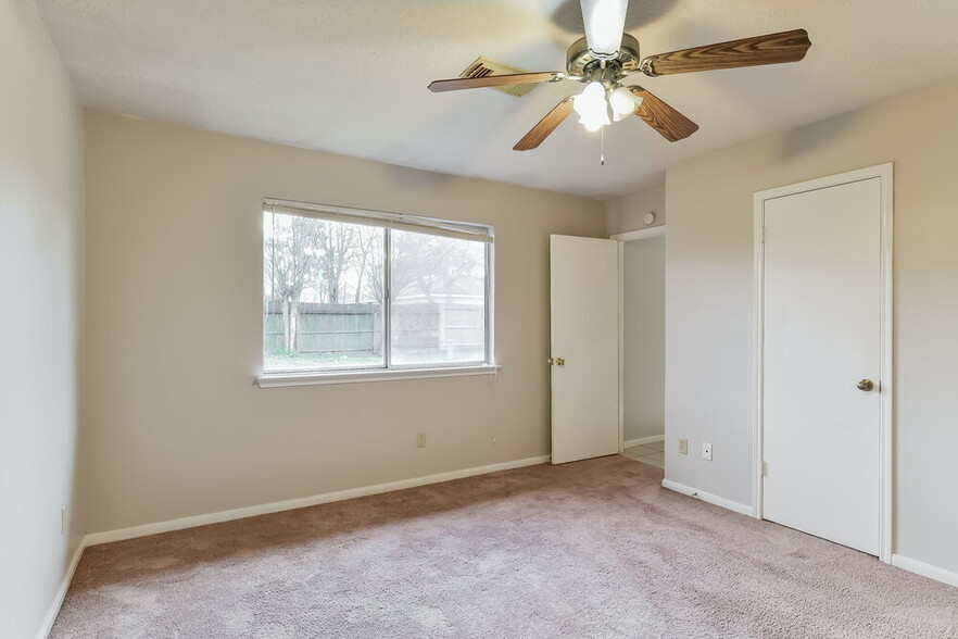 Building Photo - 28907 Binefield St