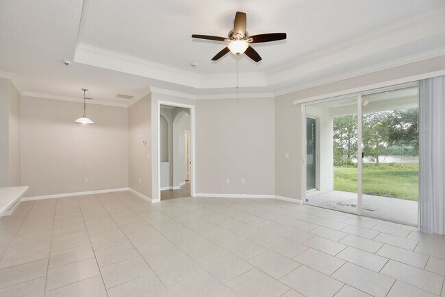 Building Photo - Beautiful 4/2.5 Spacious Home with a Loft Area and a 2 Car Garage Located in Sawgrass Bay - Clerm...
