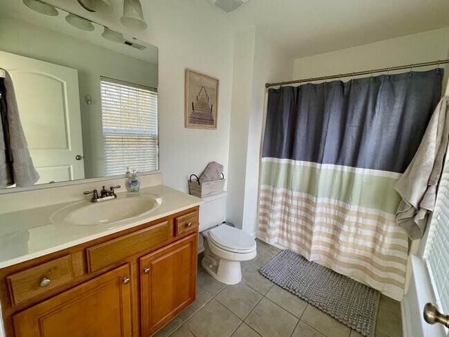 Building Photo - 1698 Low Country Pl