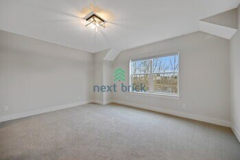 Building Photo - 4 BED & 3.5 SINGLE FAMILY HOUSE FOR RENT