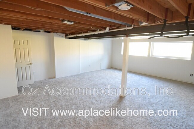 Building Photo - 14697 S Gallery St