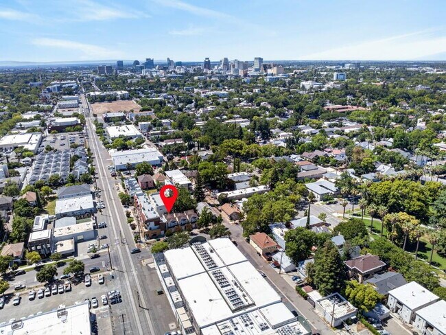 Building Photo - Charming 3-Bed Home in Sacramento with 2.5 Baths
