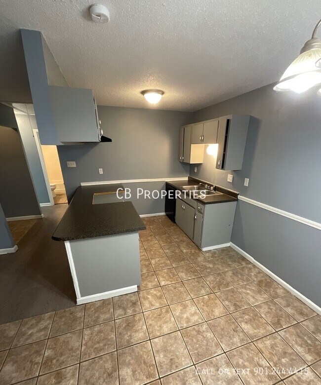 Building Photo - 6971 Amberly Way Dr