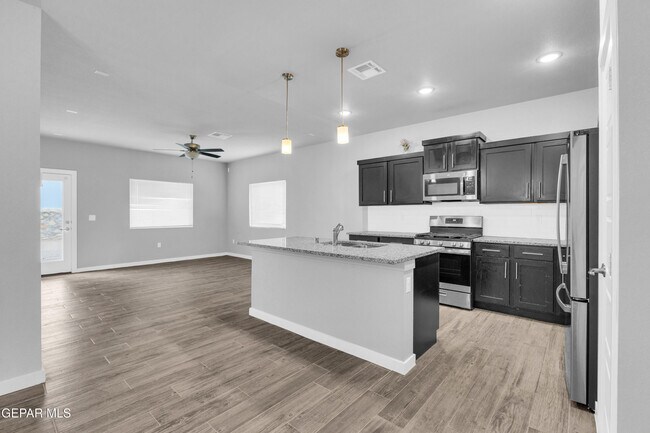 Building Photo - 11364 Santa Barbara