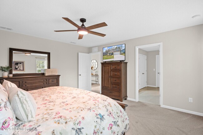 Building Photo - 2865 Firethorn Ave