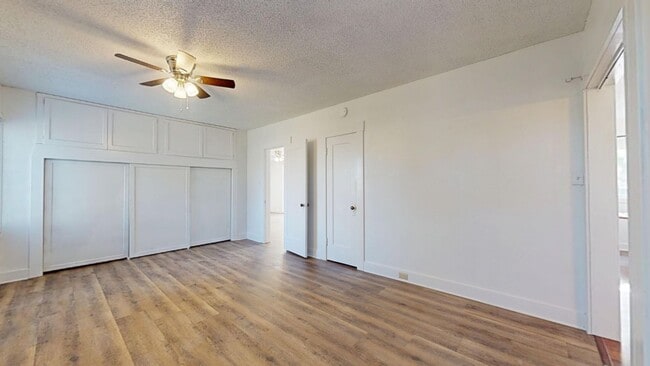 Building Photo - 2560 Fowler Ave