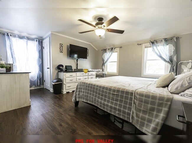 Building Photo - Beautiful 4 bedroom Home