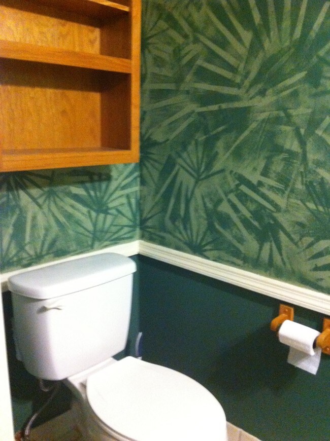 Half bath downstairs - 5100 Burchette Rd