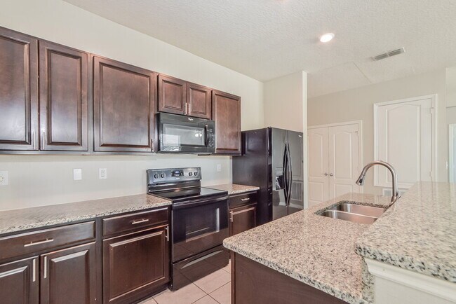 Building Photo - 4543 Baler Trails Dr