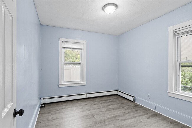 Building Photo - 27-29 Chadwick St