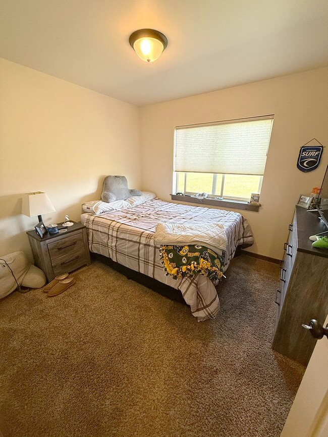Building Photo - Southside Condo with Bridger Views