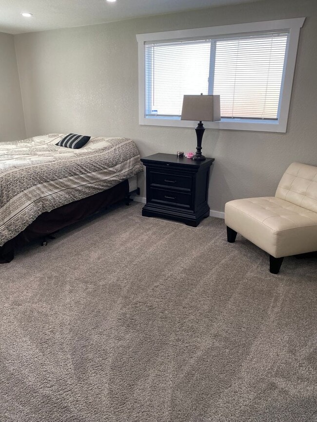 Building Photo - Move In by Nov 15 & Save - Spacious Ranch ...