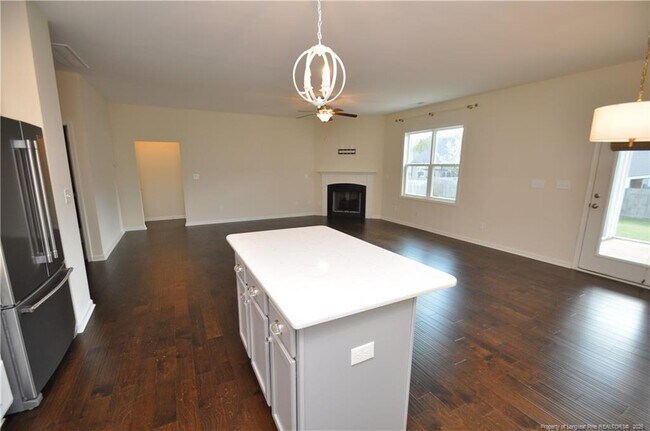 Building Photo - 84 Fairview St