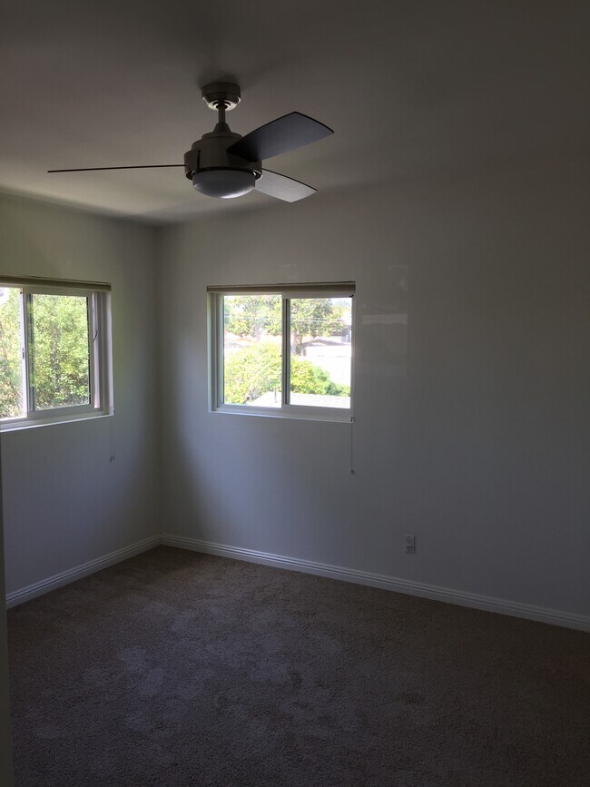 Building Photo - 117 N Lucia Ave