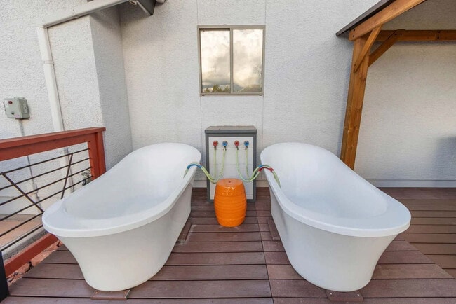 Building Photo - 627 Elmersville Rd