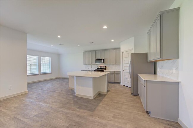 Building Photo - 7322 Marina Hts Wy