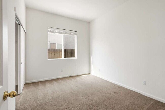 Building Photo - 7991 Springarden Wy