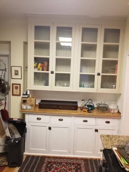 Kitchen - 101 W 39th St